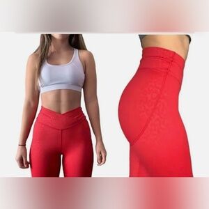 Zyia Red Crossover Leopard Scrunch Butt Light n Tight Hi-Rise 7/8